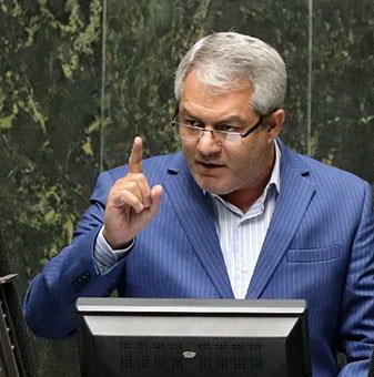 معاون معزول وزیر کشور به جای ایجاد آرامش در گروه‌های سیاسی، شرایط خشک و سختی ایجاد کرده بود