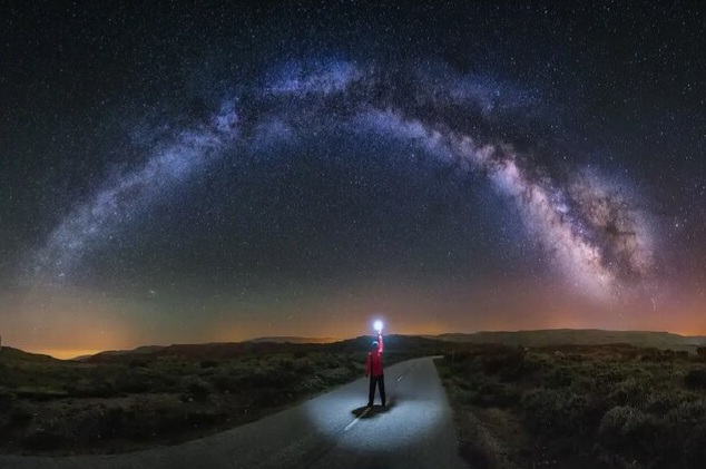 حیات قبل از ستارگان تشکیل شده است